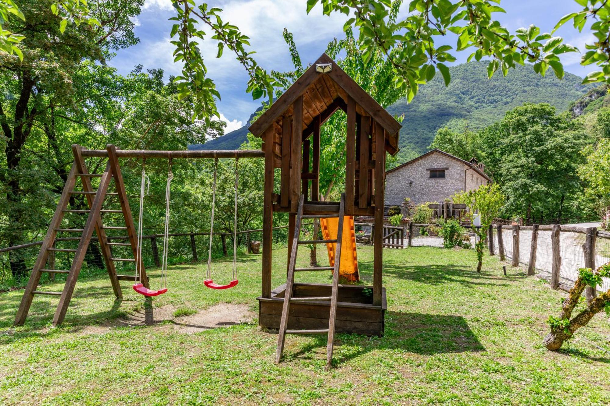 Agriturismo La Ferrera Varco Sabino Exterior photo
