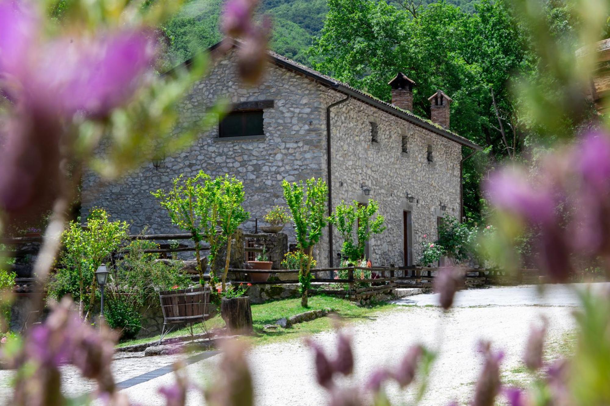 Agriturismo La Ferrera Varco Sabino Exterior photo
